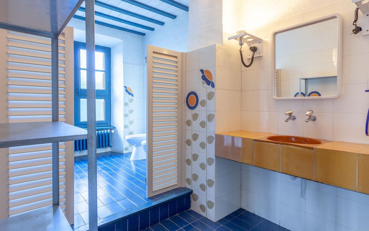 buhardilla baño mas